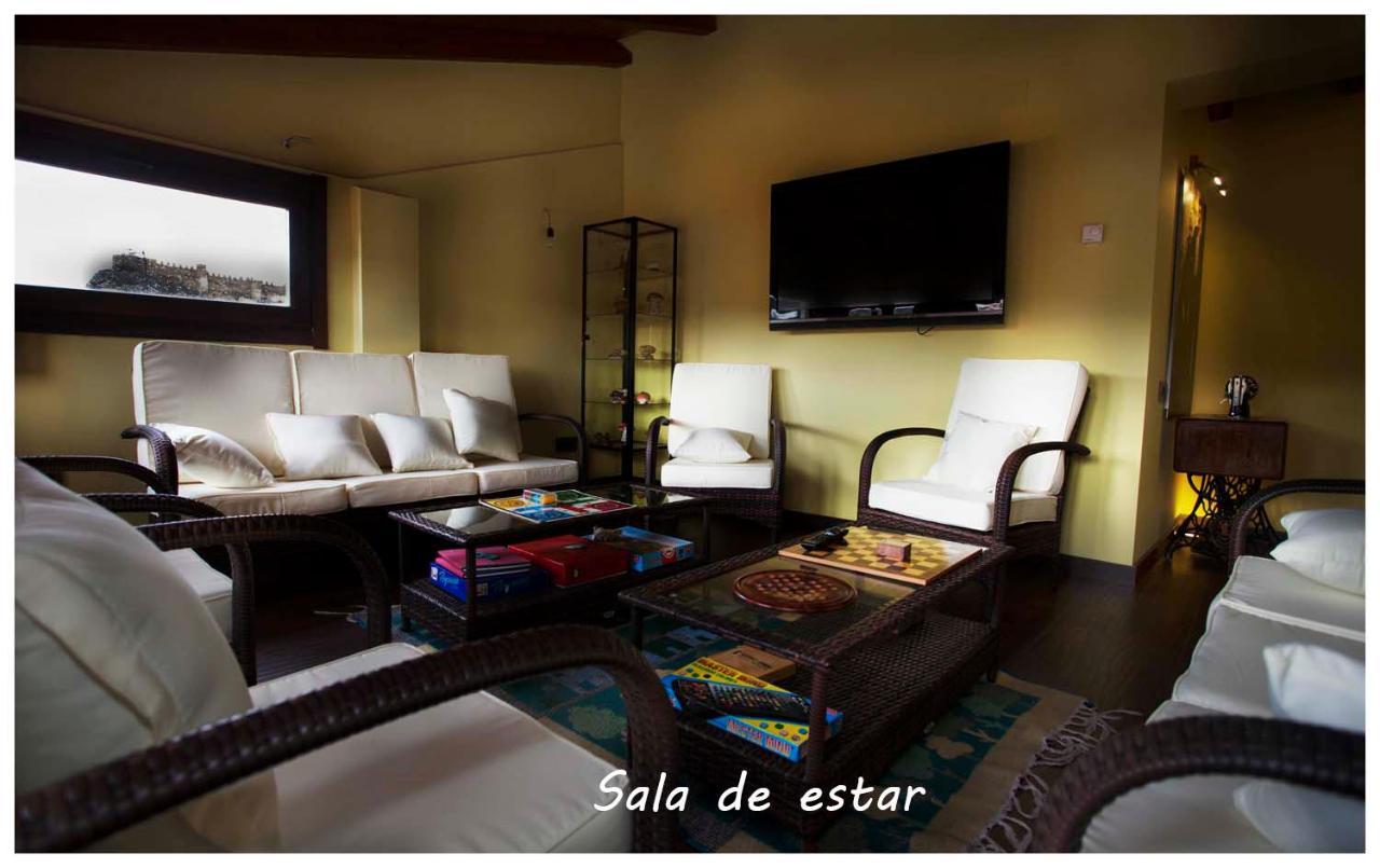 La Casa De Lucas Guest House Clavijo Exterior photo